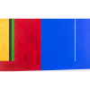 Eduardo Sued<br>Homenagem a Mondrian – 100 x 170 cm <br> OST – Ass. Verso e Dat. 2015<br> Apresenta certificado de autenticidade emitido pelo artista<br>Afasta-se de um projeto racionalista puro para se aproximar cada vez mais de um exercício empírico onde ocorrem surpresas como elementos recortados, máscaras e materiais estranhos que vêm aos poucos se incorporar à pintura. Agora, os elementos que se agregam à tela chegam a um certo brutalismo. Trata-se de uma corajosa violência simbólica praticada pela linguagem dessa pintura. Primeiro, com relação à sua própria história que não cessa de questionar. E esse questionamento não se dá através de indagações evasivas, de uma interrogação pelas bordas, mas de um confronto, às vezes brutal, consigo mesma, como se estivesse sempre se perguntando sobre os próprios limites. Segundo, assinala e delimita um campo de tensão no interior da própria pintura contemporânea e suas relações com a história da arte moderna. (...) <br>Obras como as de Eduardo Sued são a própria evidência poética de como funciona o tempo da cultura moderna. A noção complexa de história que está embutida na obra, vê o tempo muito mais como o corte geológico das camadas que se acumulam, umas sobre as outras, apresentando cada uma suas próprias características e sucessivas descontinuidades em relação às outras. Seu vigor e poder poéticos, residem, sem dúvida, nessa capacidade de captar as características do tempo moderno e incorpora-las como o próprio método da pintura. Quanto mais avança na busca de seus próprios limites, mais ela mobiliza visualmente os elementos históricos de seu passado.<br> Paulo Sergio Duarte é crítico de arte, professor de história da arte e pesquisador.<br> Leciona Teoria e História da Arte na Escola de Artes Visuais do Rio de Janeiro – Parque Lage. Este trecho foi extraído da seguinte fonte: DUARTE, Paulo Sergio. Cores como vetores de força. In: SUED, Eduardo. Eduardo Sued. São Paulo: Galeria de Arte São Paulo, 1999. p. 6-7. 